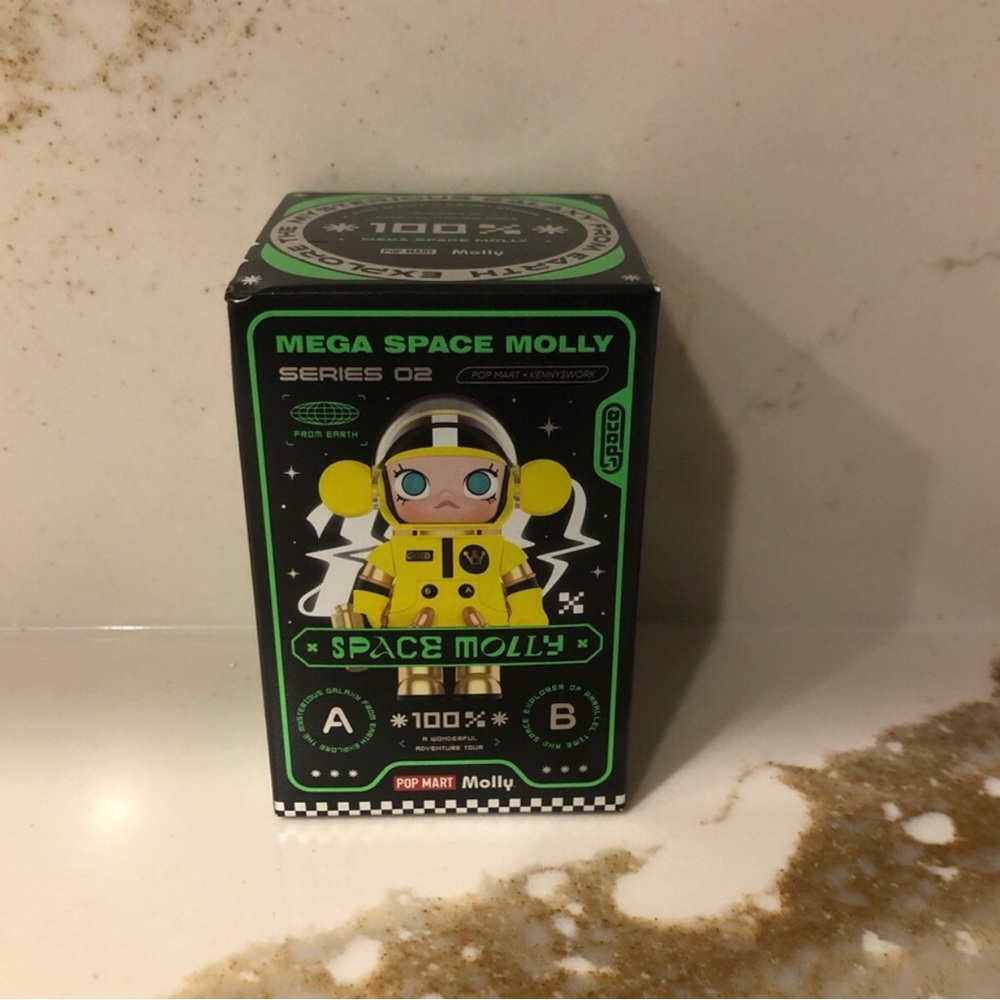 Mega Space Molly Series 02 Figurine